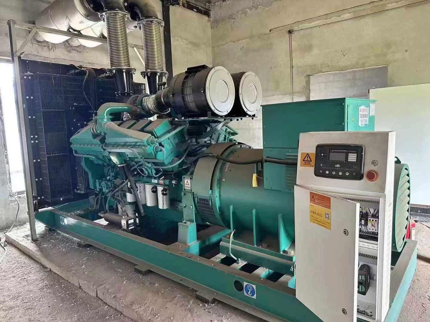 振安无功补偿装置的性能评估需要考虑哪些因素？