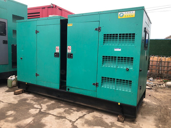 振安怎样合理控制磷酸铁锂蓄电池的充放电倍率以延长其使用寿命？